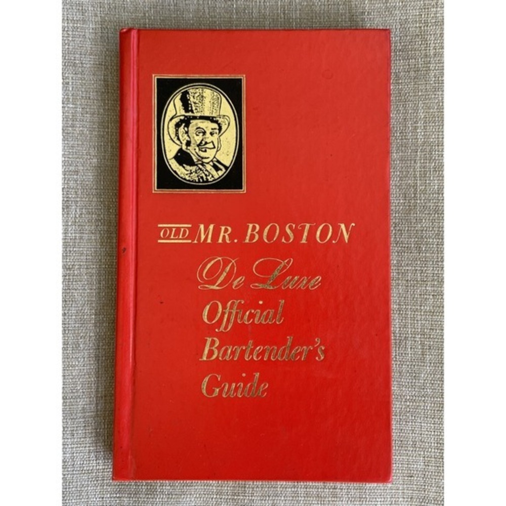 Old Mr. Boston DeLuxe Official Bartender's Guide 1967 Hardcover Book Vintage Red